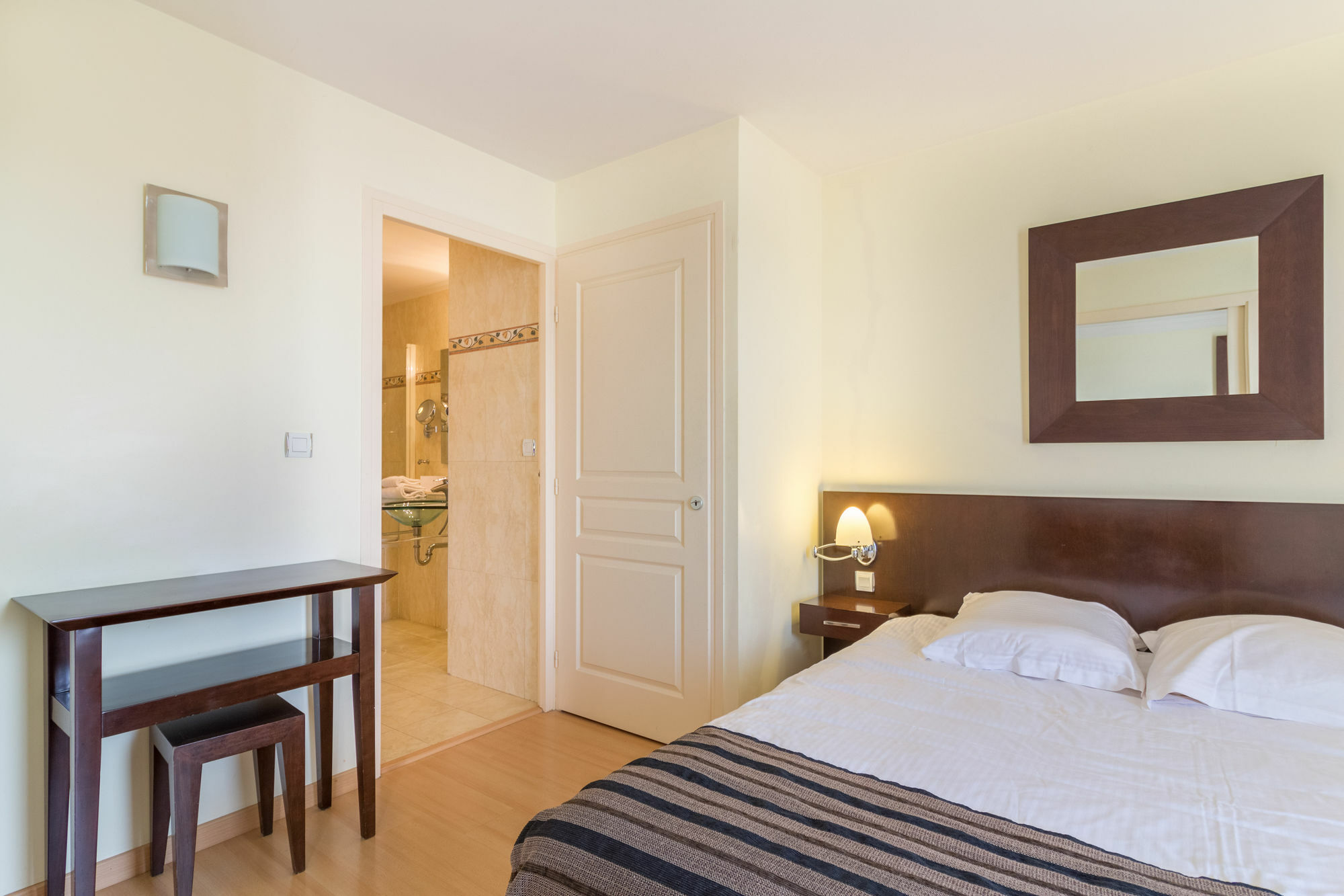 Adonis Excellior Grand Geneve Aparthotel Veigy-Foncenex Exteriör bild